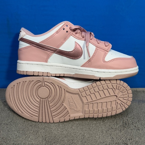 Nike dunk gs
Velvet pink 
Brand new - Picture 2 of 11